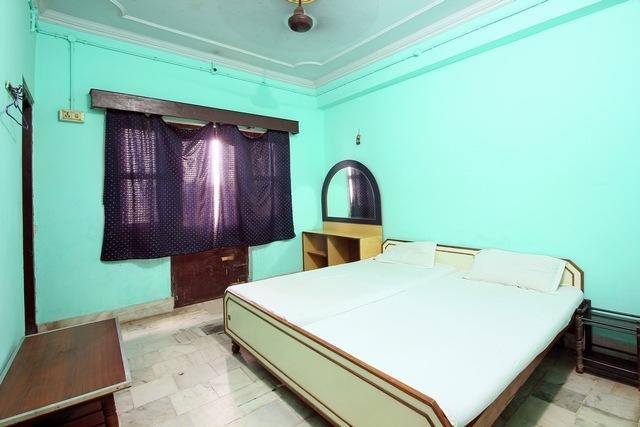 Hotel Sonmony Варанаси Екстериор снимка